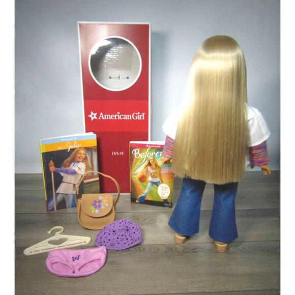 American Girl Doll 18" JULIE IN MEET OUTFIT Purse Hat Book Blonde Brown Eyes BOX - Picture 3 of 12